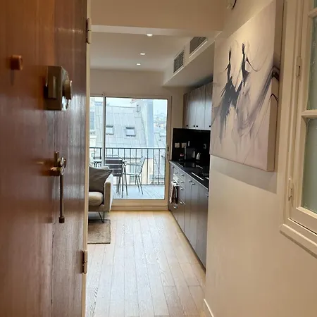 With Exclusive Terrace - Le Marais