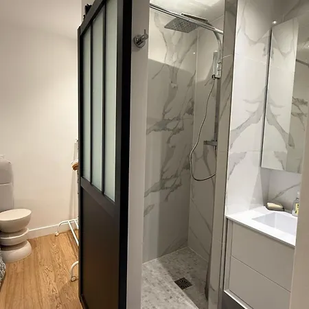 With Exclusive Terrace - Le Marais Апартаменты Париж