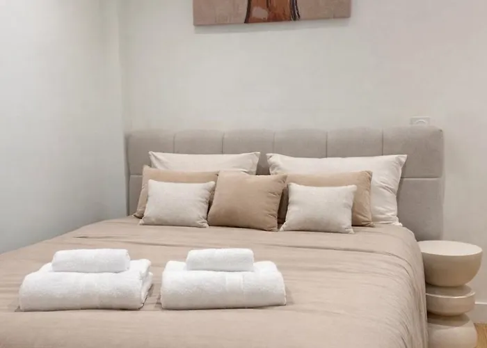 With Exclusive Terrace - Le Marais Париж