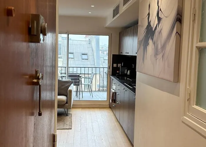 With Exclusive Terrace - Le Marais